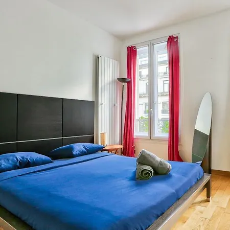 Quartier Champs-elysees 4 Free Netflix *